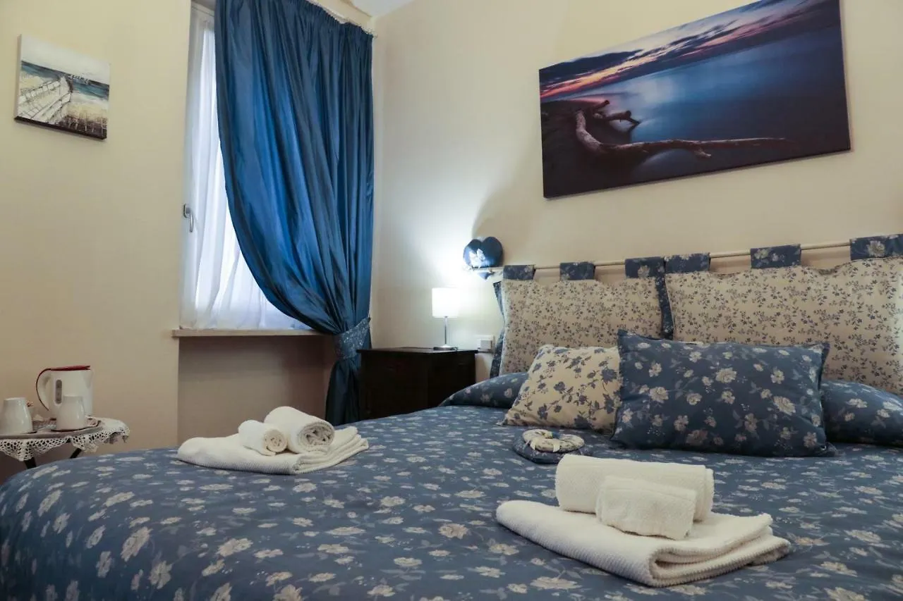 Maison d'hôtes Le Finestre sul Borgo Rooms Peschiera del Garda