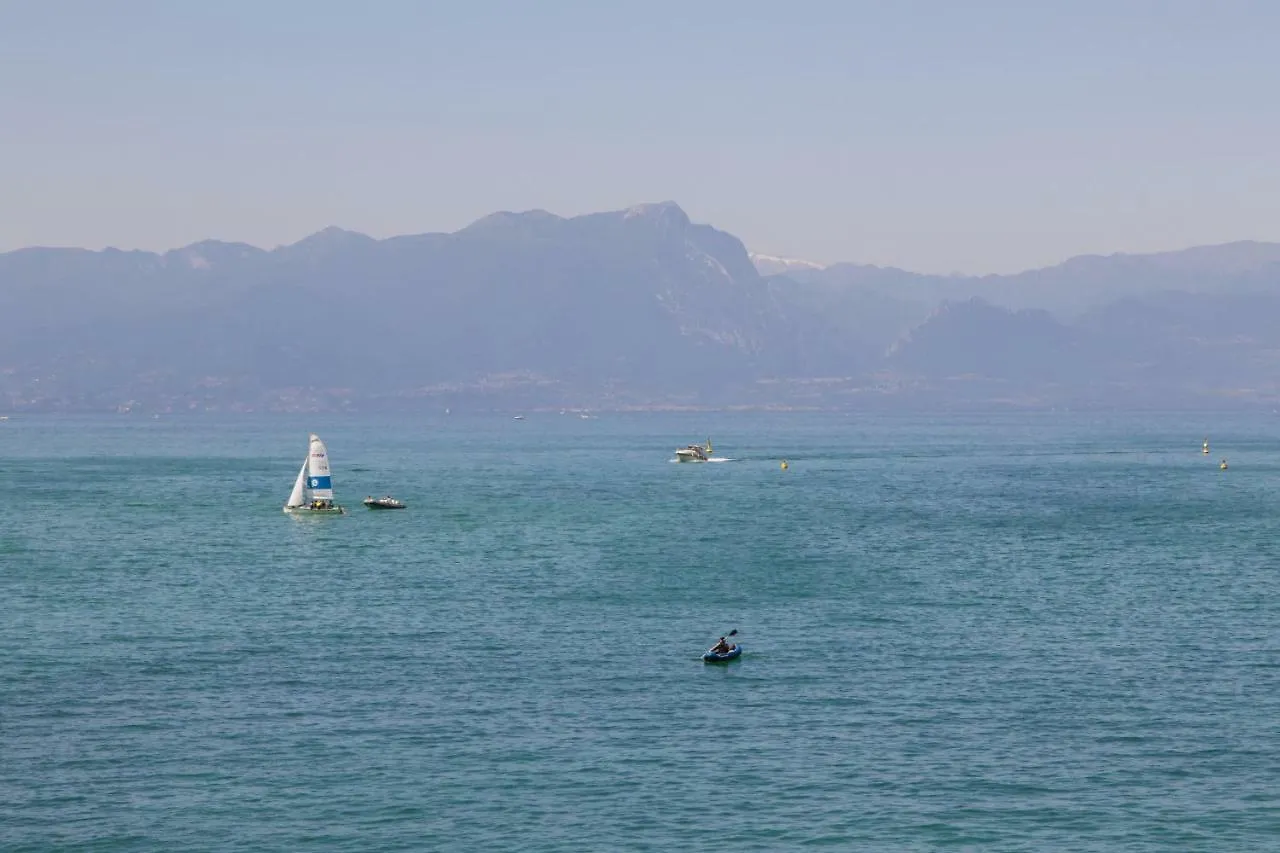 *** Maison d'hôtes Le Finestre sul Borgo Rooms Peschiera del Garda Italie