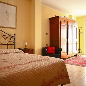 Alla Rosa Bed & Breakfast