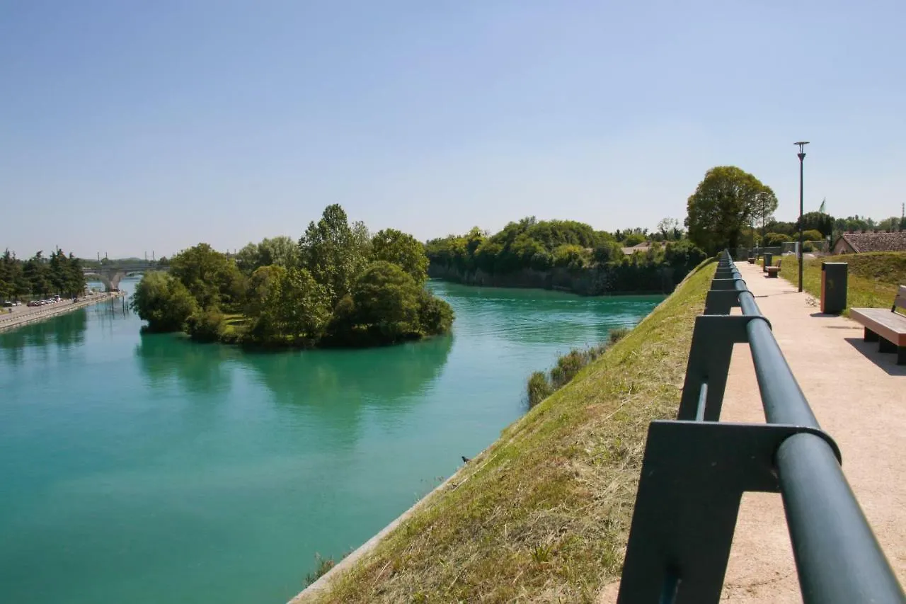 Le Finestre Sul Borgo Rooms Peschiera del Garda
